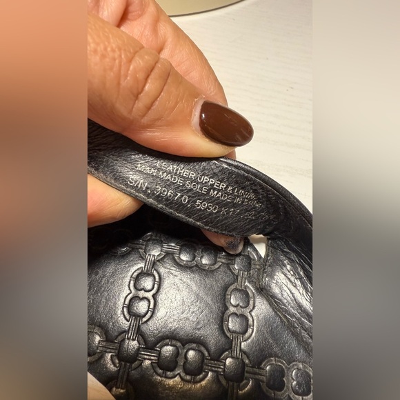 Tory Burch Monroe Thong Sandals - Picture 6 of 8